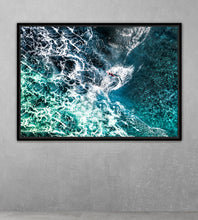 "Maui Surf" - Lahaina, Maui (Hawaii, USA)